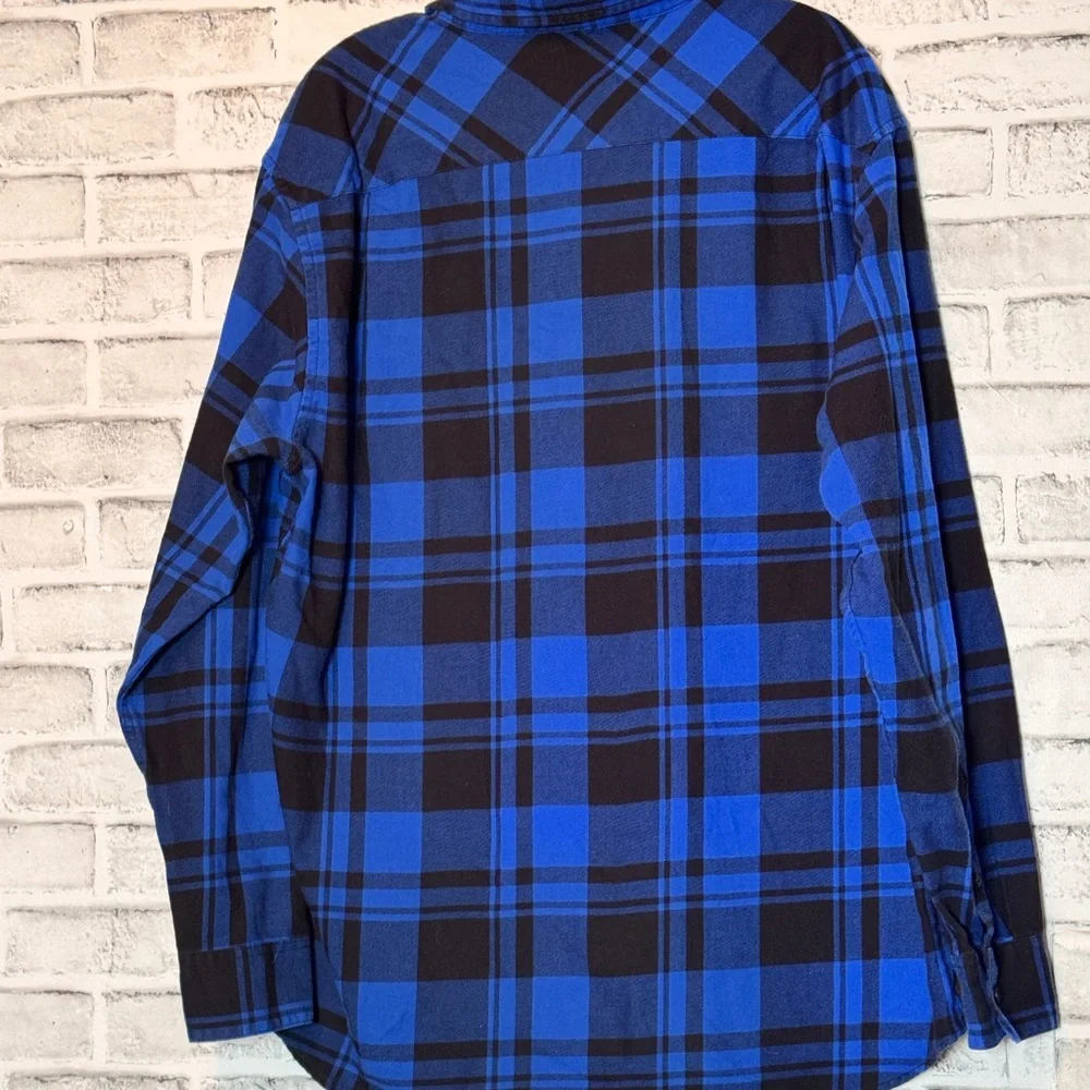 Blue and Black Plaid Men's Shirt throtl brand size‎ XL button down casual cozy - Picture 4 of 9